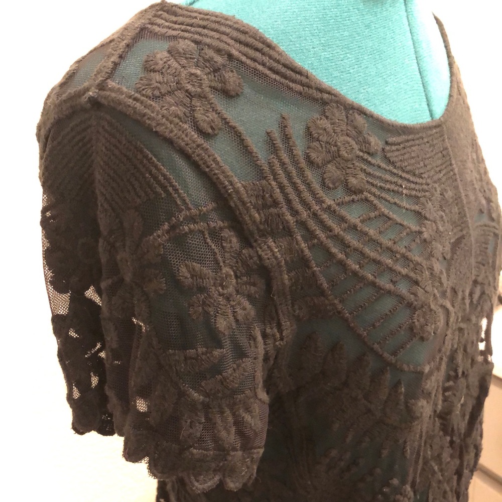 Lace blouse by Express - Picture 2 of 3